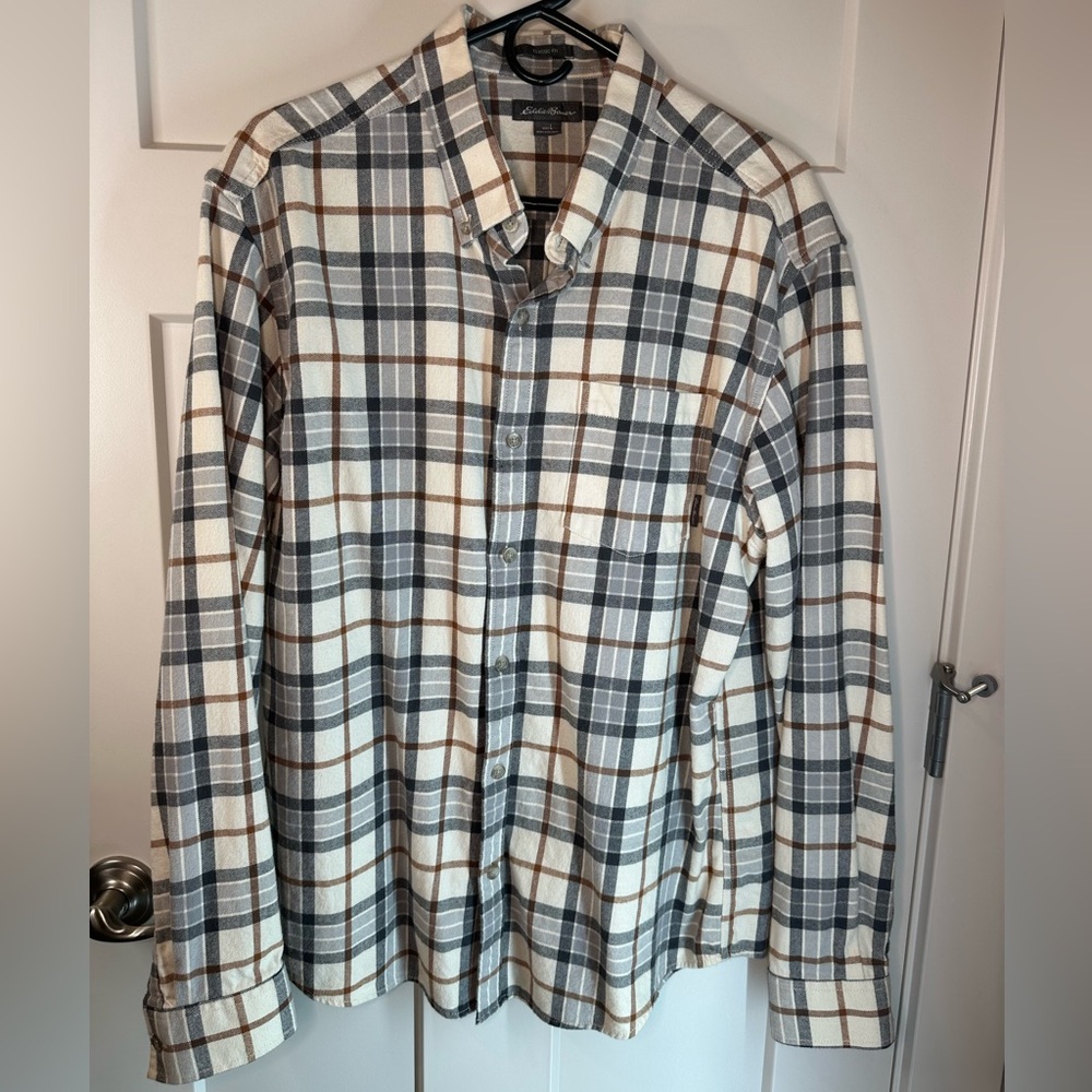 Eddie Bauer Gray and White Plaid Button Down Shirt Classic‎ Fit Large